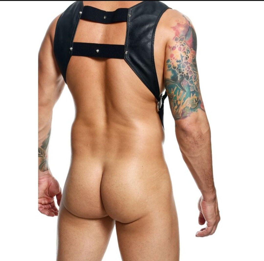Dungeon crop top c-ring harness